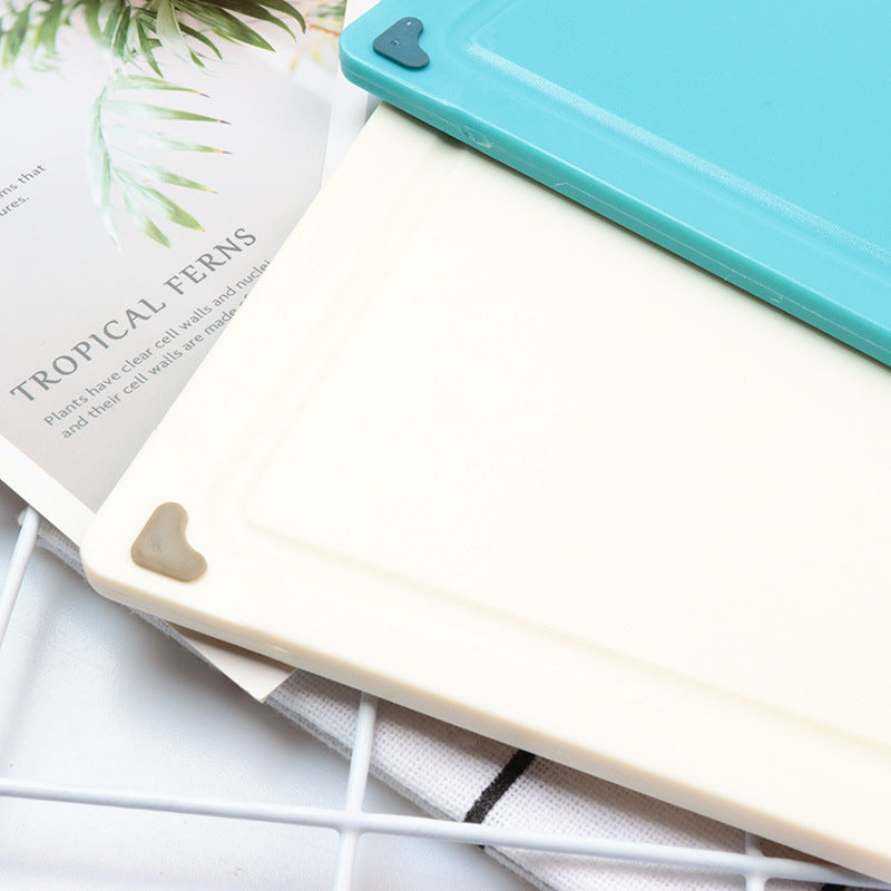 Four Piece Set Of Thickened Plastic Cutting Board