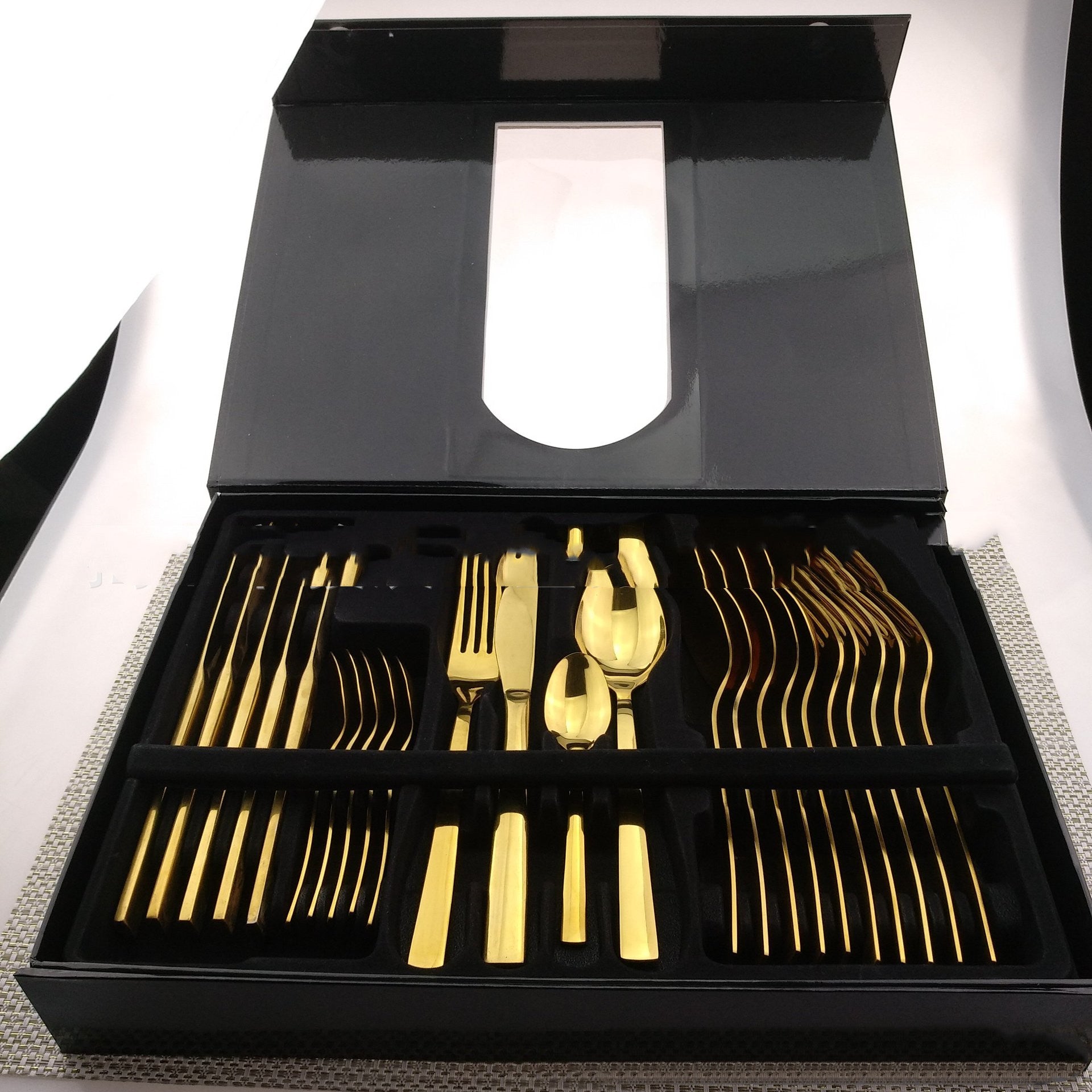 Stainless Steel Western 24 Pieces Cutlery Set